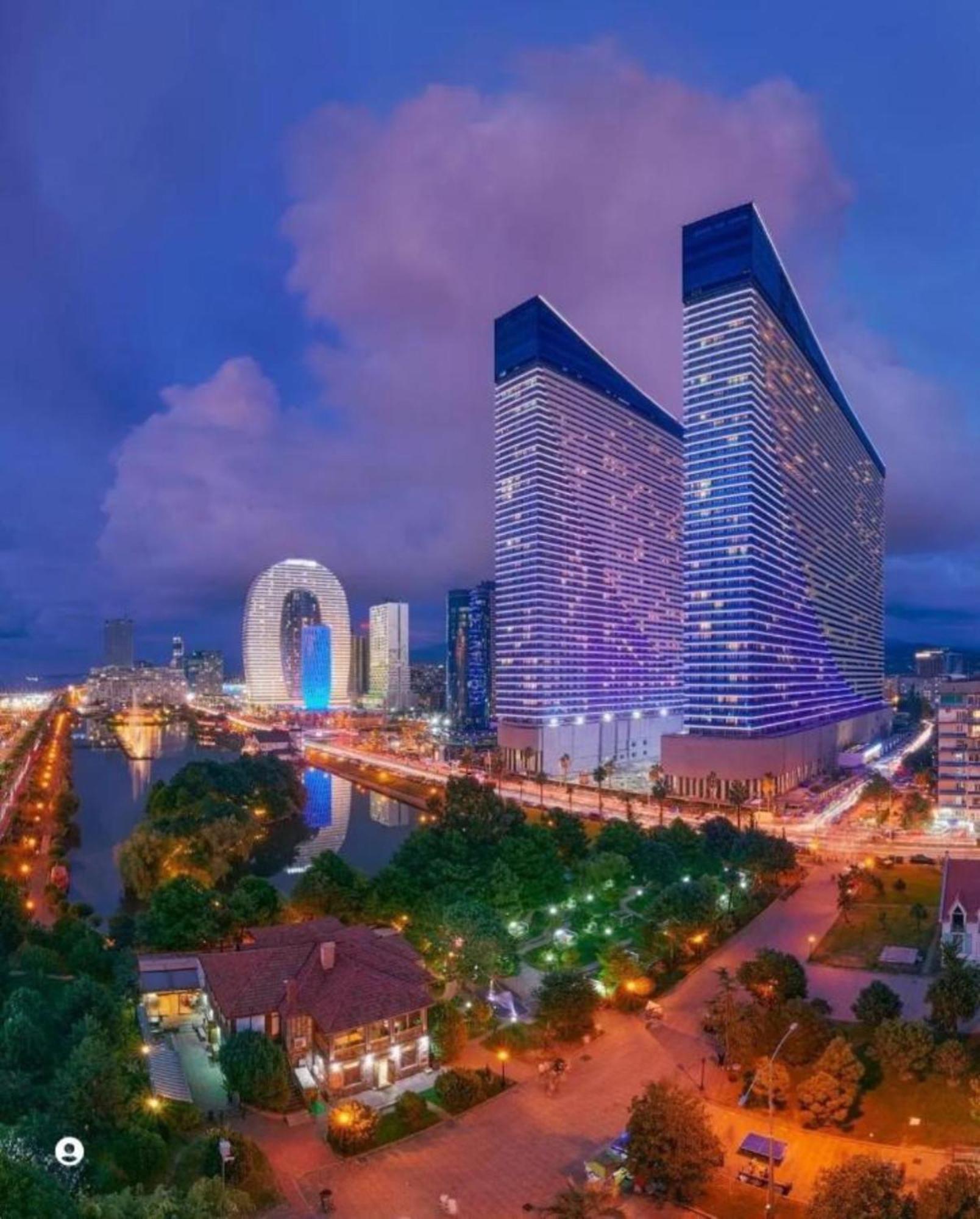 Orbi City Batumi Exterior foto